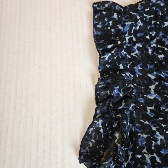 New York and Company Women Top Size Large - Picture 4 of 9